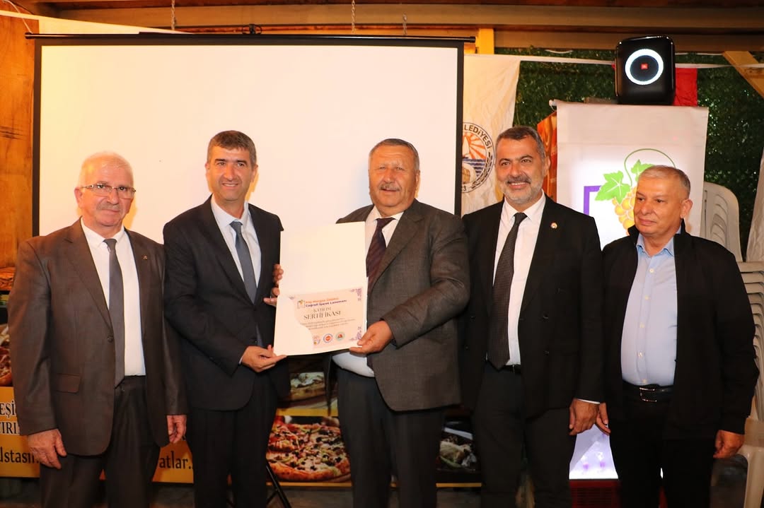 Kaş Margaz Üzümü Coğrafi İşaret Tesciliyle Markalaşıyor
