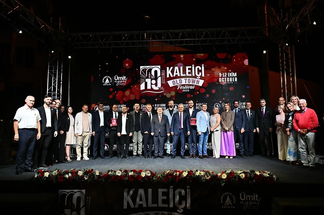 10. Uluslararası Kaleiçi Old Town Festivali Antalya'da Coşkuyla Başladı