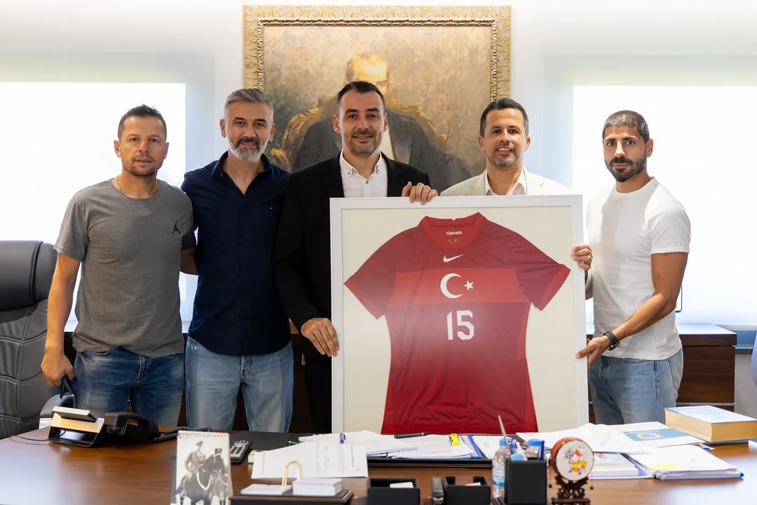 Manavgat Belediyespor, Plaj Futbolu Türkiye Şampiyonası'na Hazırlanıyor