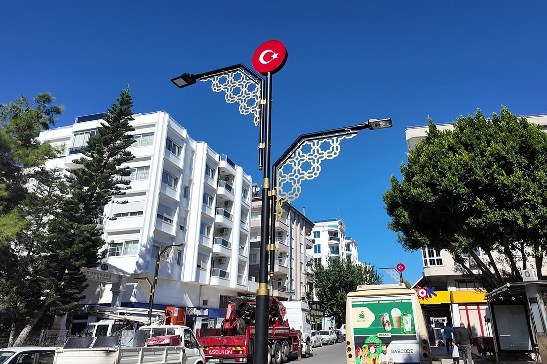 Serik Belediyesi, Orta Mahalle'de Altyapı ve Işıklandırma Çalışmalarını Sürdürüyor