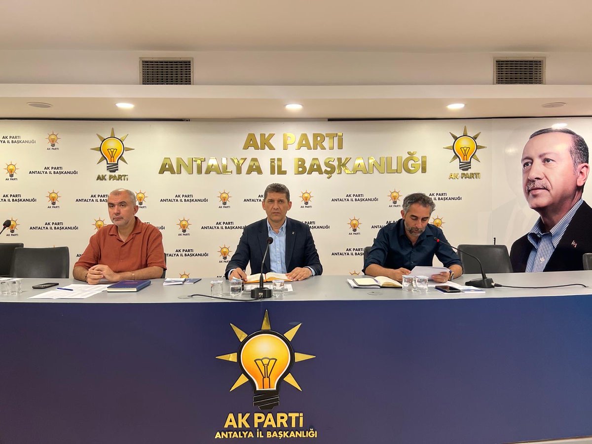 Antalya AK Parti İl Yönetim Kurulu, Haftalık Olağan Toplantısını Gerçekleştirdi