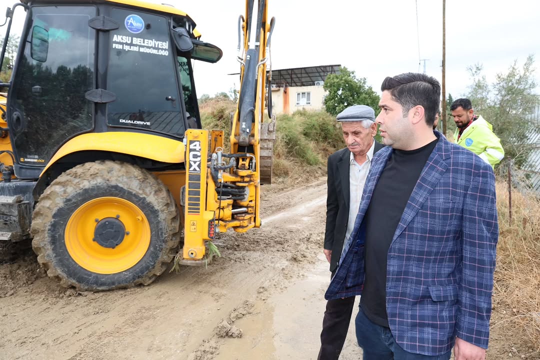 Aksu Belediyesi, Sağanak Yağışa Hızlı Müdahale Etti