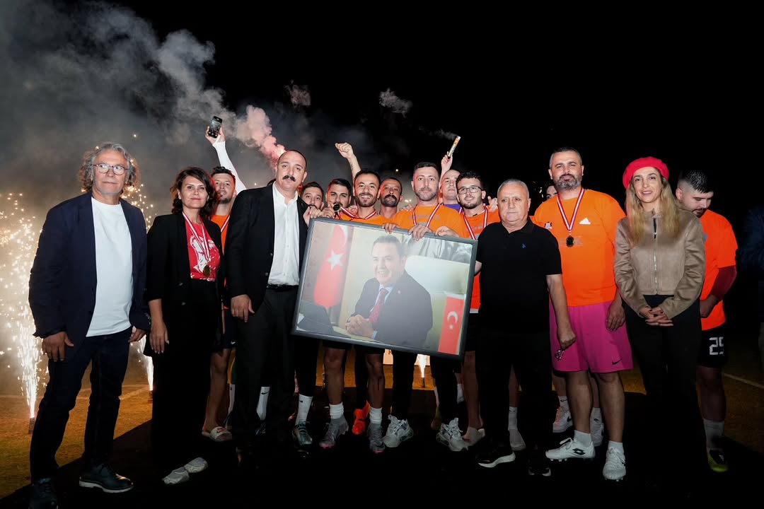 Konyaaltı'nda Mahalleler Arası Futbol Turnuvası'nın Şampiyonu Belli Oldu