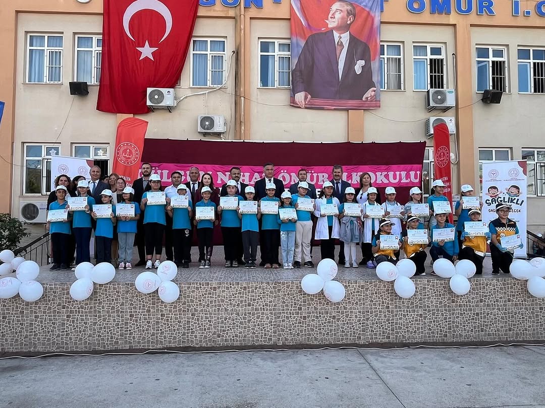 Antalya'da Öğrenciler Sağlık Elçisi Oldu