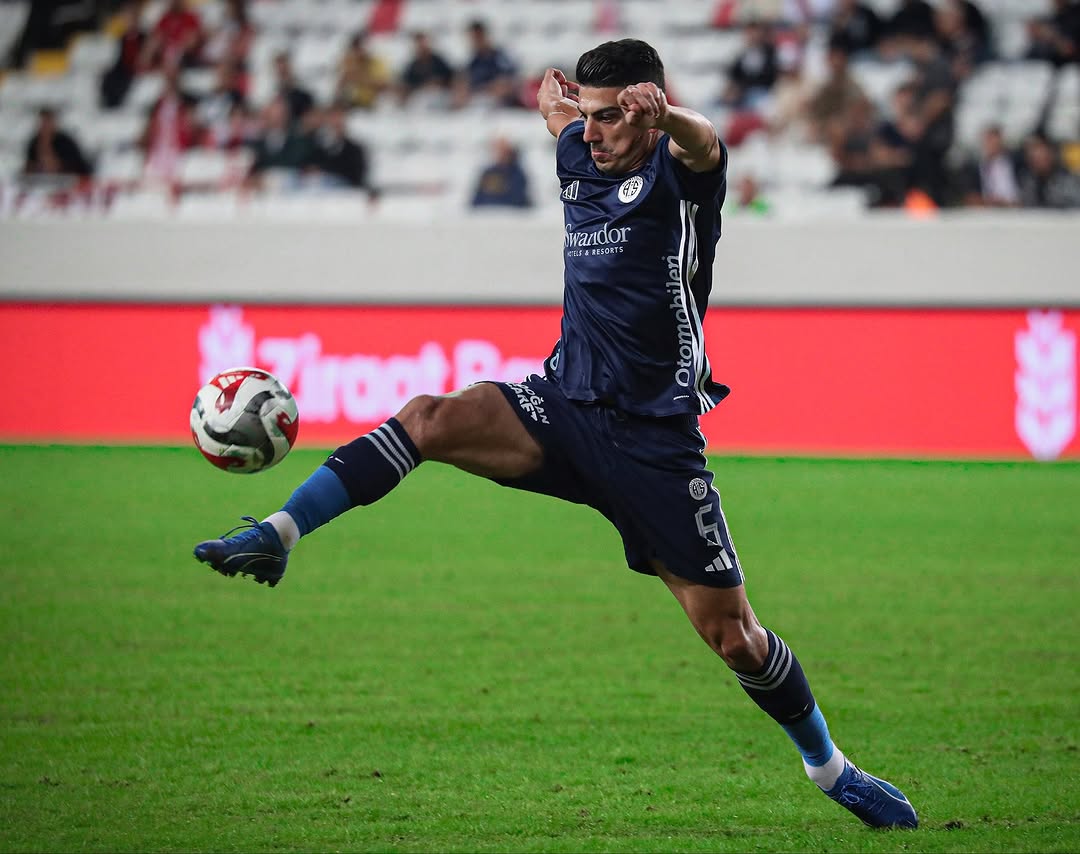 Antalya Spor FK'nın Maçından İlk Yarı Görüntüleri Paylaşıldı